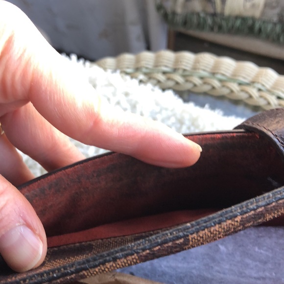 Louis Vuitton bag - Picture 10 of 17